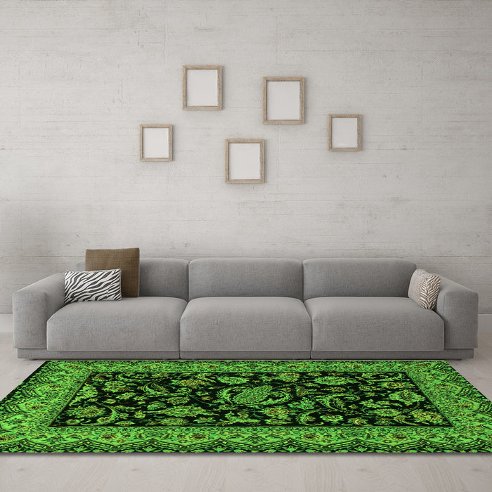 Machine Washable Persian Green Traditional Area Rugs in a Living Room,, wshtr2036grn