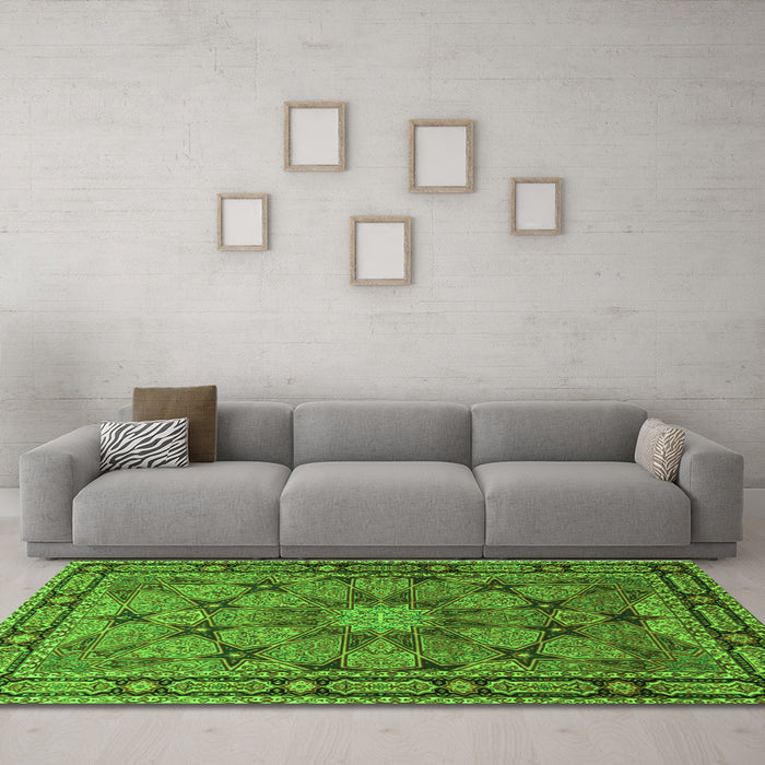 Machine Washable Persian Green Traditional Area Rugs in a Living Room,, wshtr2042grn