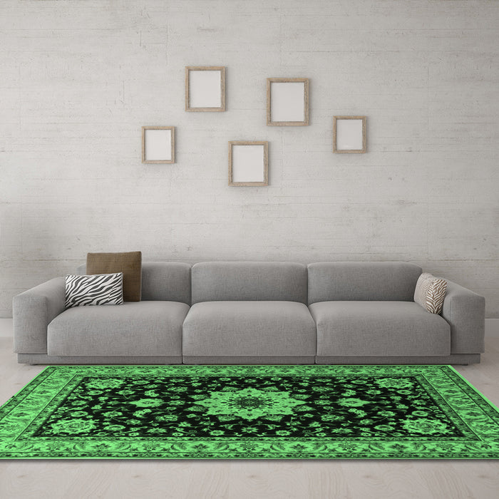 Machine Washable Persian Emerald Green Traditional Area Rugs in a Living Room,, wshtr2043emgrn