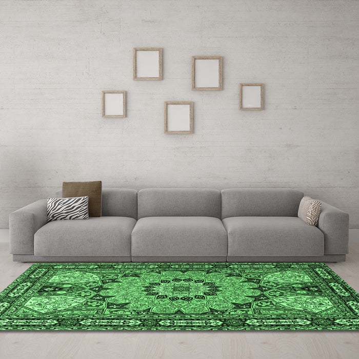 Machine Washable Persian Emerald Green Traditional Area Rugs in a Living Room,, wshtr2044emgrn