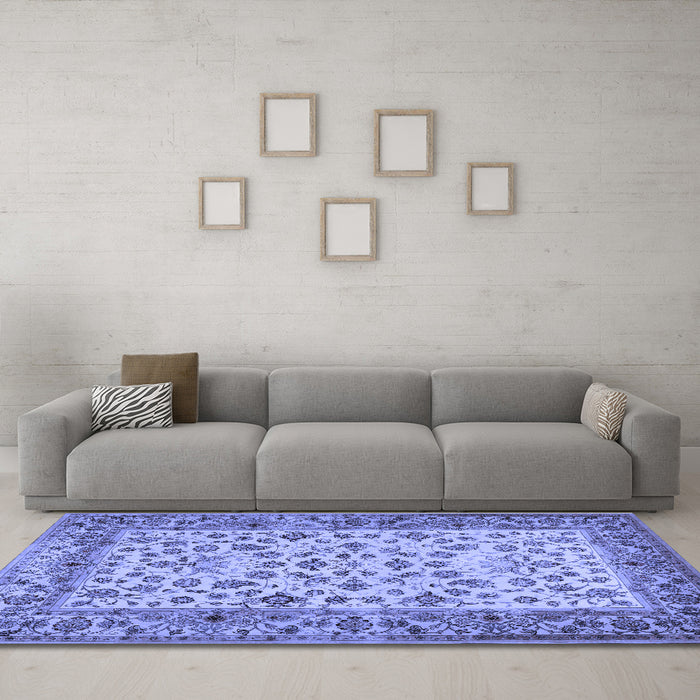 Machine Washable Persian Blue Traditional Rug in a Living Room, wshtr2047blu