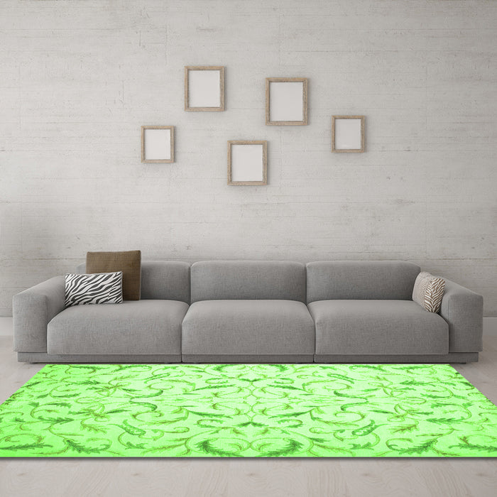 Machine Washable Persian Green Traditional Area Rugs in a Living Room,, wshtr2050grn