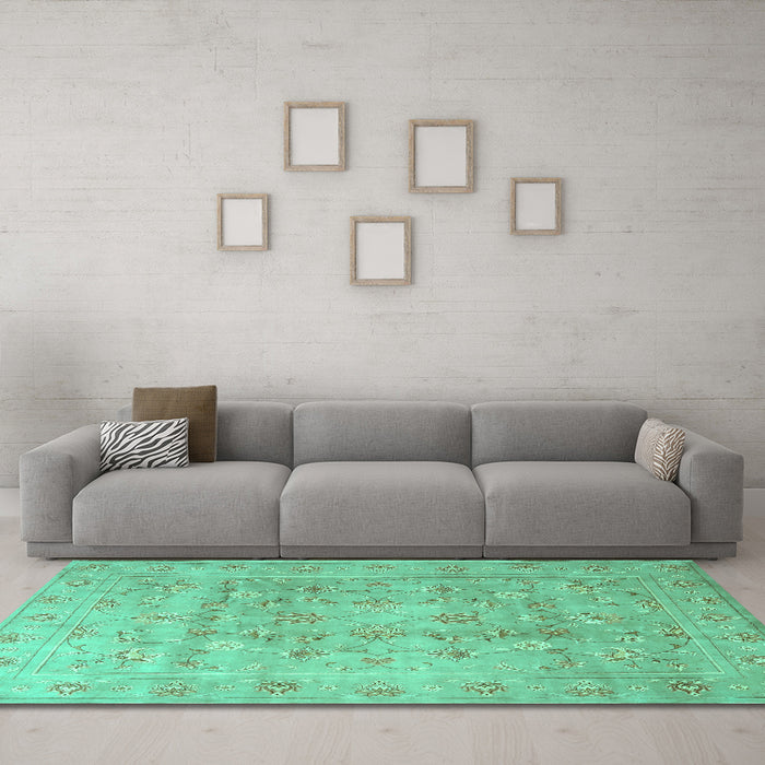Machine Washable Persian Turquoise Traditional Area Rugs in a Living Room,, wshtr2052turq