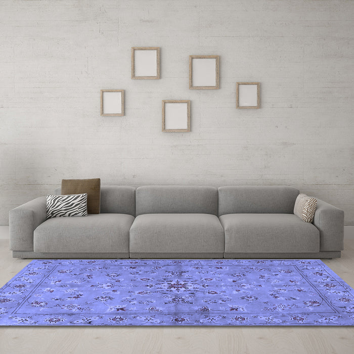 Machine Washable Persian Blue Traditional Rug in a Living Room, wshtr2059blu