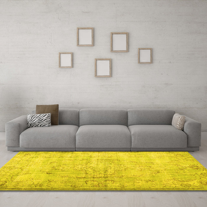 Machine Washable Persian Yellow Traditional Rug in a Living Room, wshtr2062yw