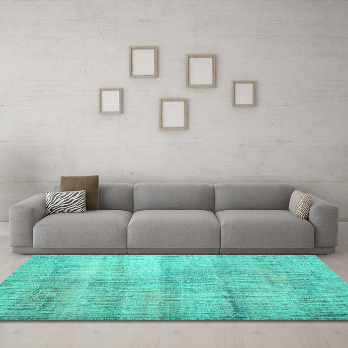 Machine Washable Persian Turquoise Traditional Area Rugs in a Living Room,, wshtr2063turq