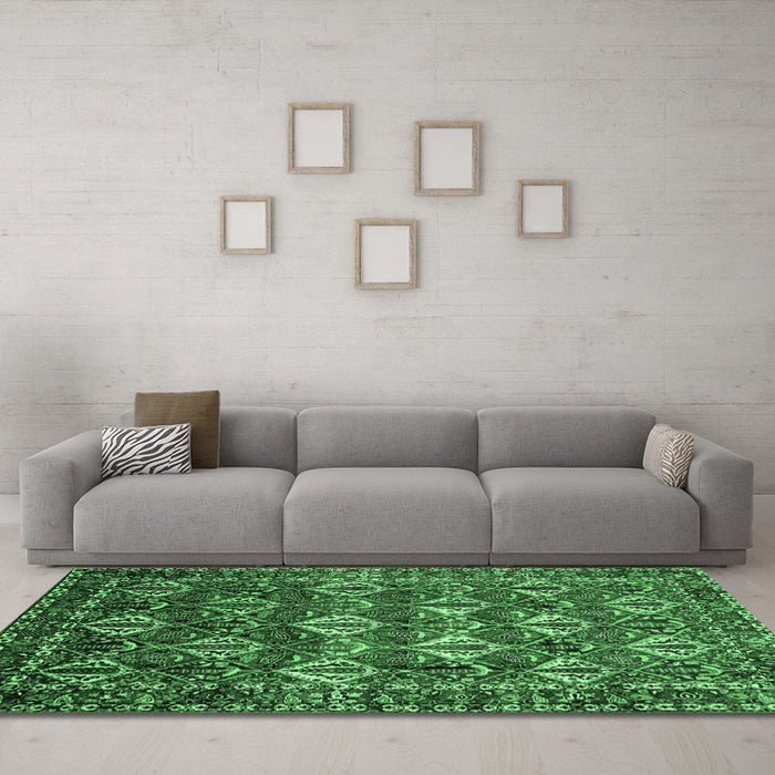 Machine Washable Persian Emerald Green Traditional Area Rugs in a Living Room,, wshtr206emgrn