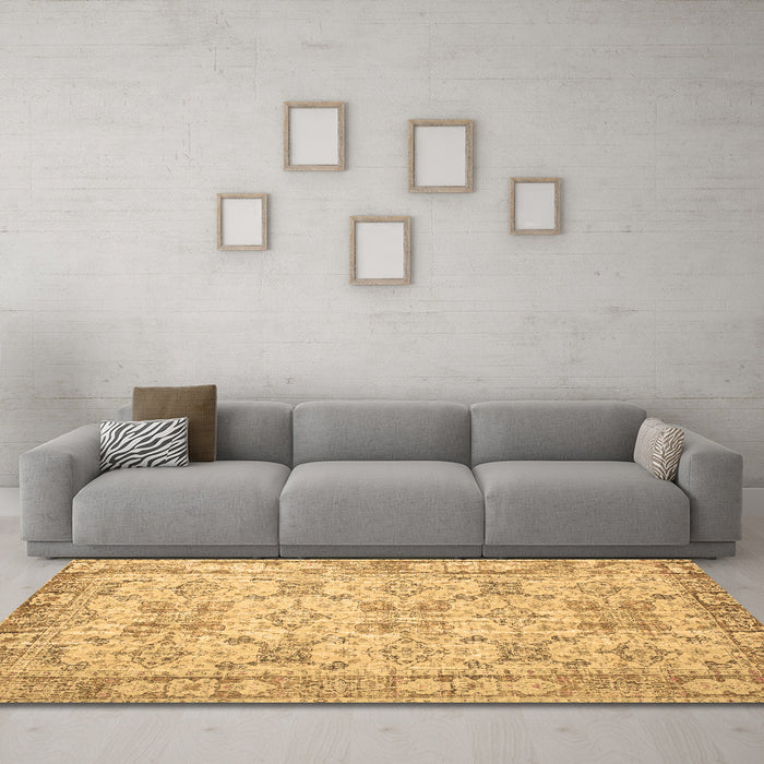 Machine Washable Persian Brown Traditional Rug in a Living Room,, wshtr2072brn