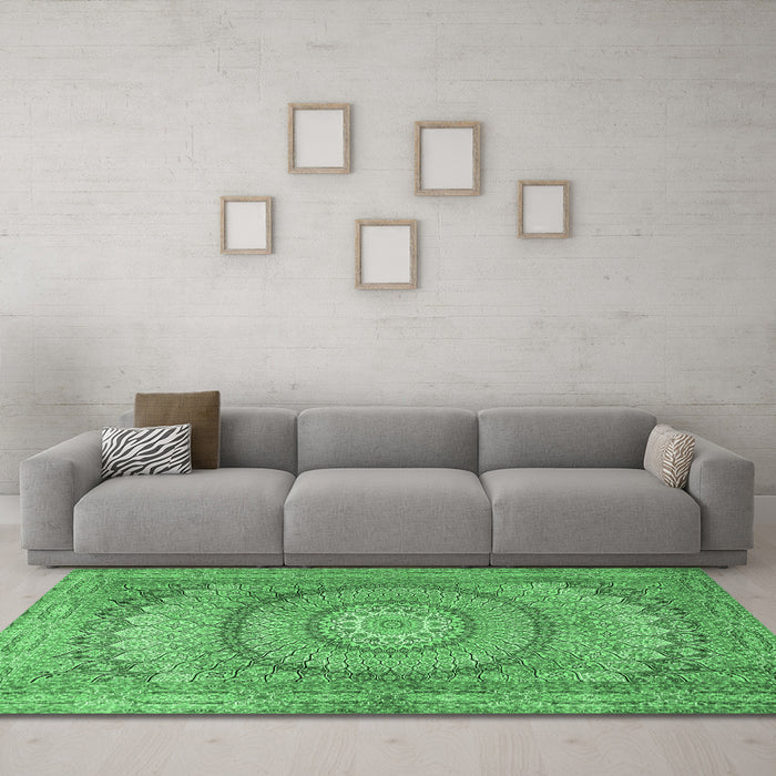 Machine Washable Medallion Emerald Green Traditional Area Rugs in a Living Room,, wshtr2078emgrn