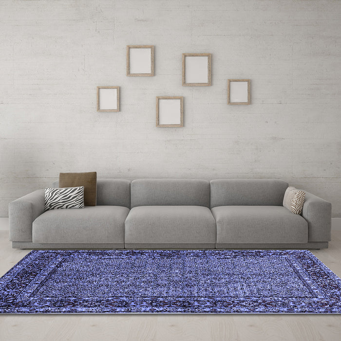 Machine Washable Persian Blue Traditional Rug in a Living Room, wshtr207blu