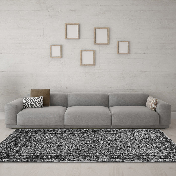 Machine Washable Persian Gray Traditional Rug in a Living Room,, wshtr207gry