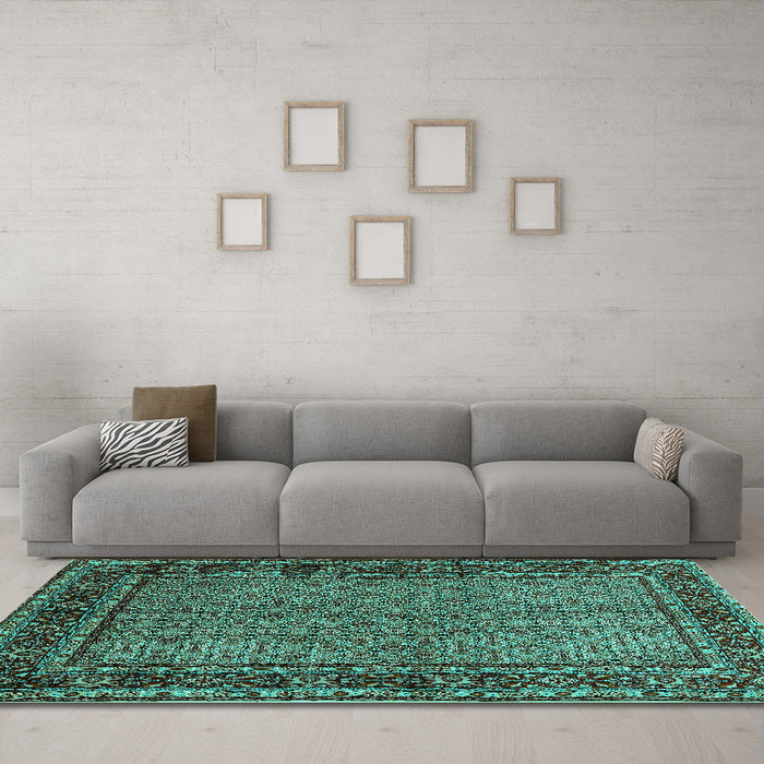 Machine Washable Persian Turquoise Traditional Area Rugs in a Living Room,, wshtr207turq