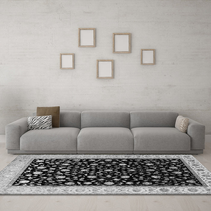 Machine Washable Persian Gray Traditional Rug in a Living Room,, wshtr2082gry