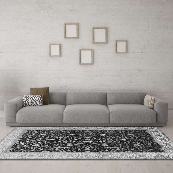 Machine Washable Persian Gray Traditional Rug in a Living Room,, wshtr2084gry