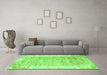 Machine Washable Persian Green Traditional Area Rugs in a Living Room,, wshtr2086grn