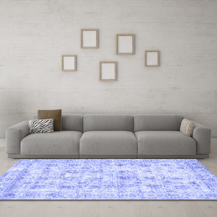 Machine Washable Persian Blue Traditional Rug in a Living Room, wshtr2087blu