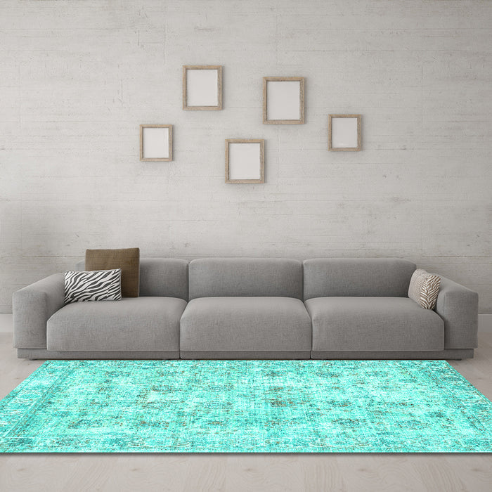 Machine Washable Persian Turquoise Traditional Area Rugs in a Living Room,, wshtr2087turq