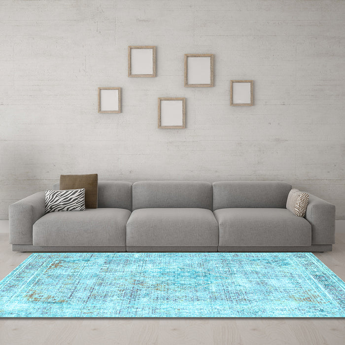 Machine Washable Persian Light Blue Traditional Rug in a Living Room, wshtr2089lblu