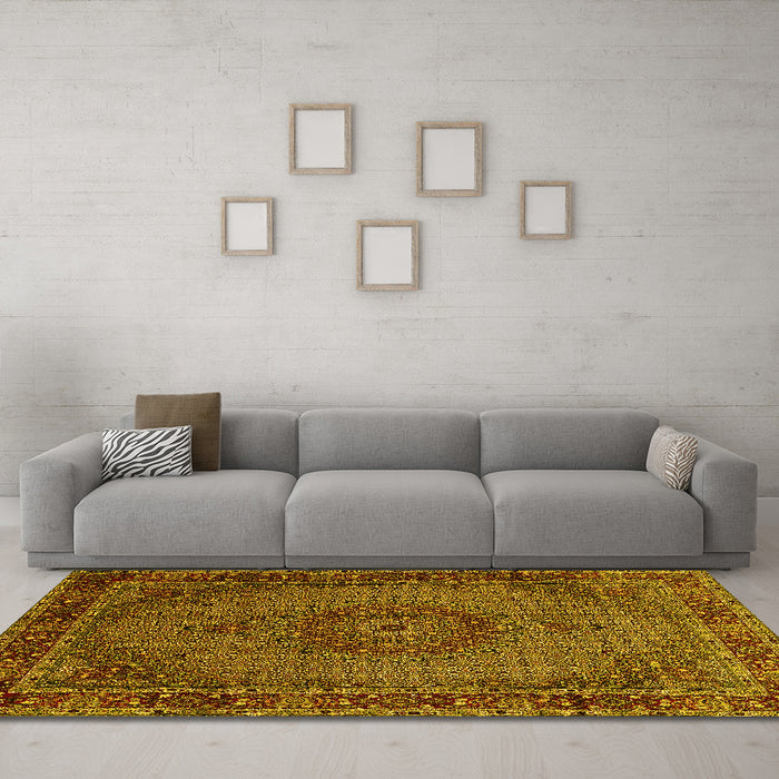 Machine Washable Persian Yellow Traditional Rug in a Living Room, wshtr208yw