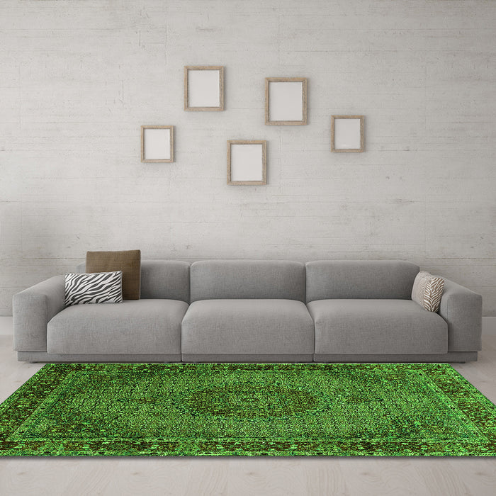 Machine Washable Persian Green Traditional Area Rugs in a Living Room,, wshtr208grn