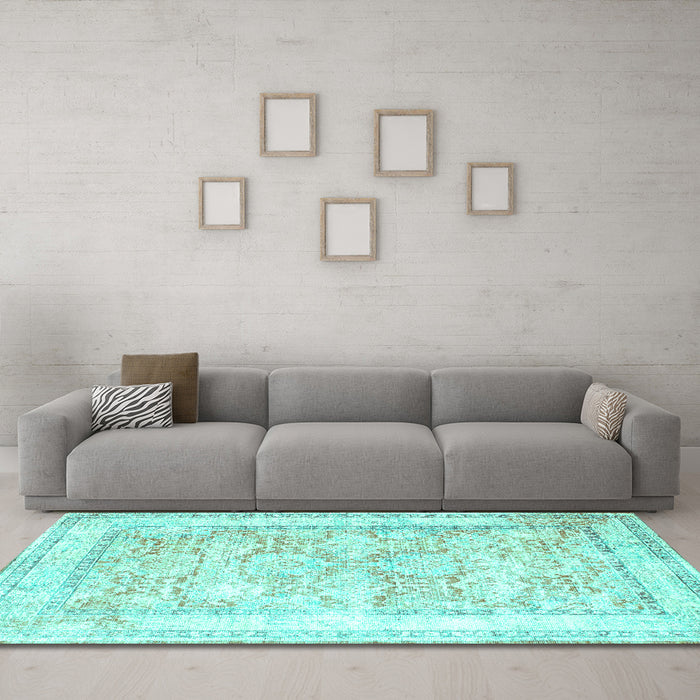 Machine Washable Persian Turquoise Traditional Area Rugs in a Living Room,, wshtr2090turq