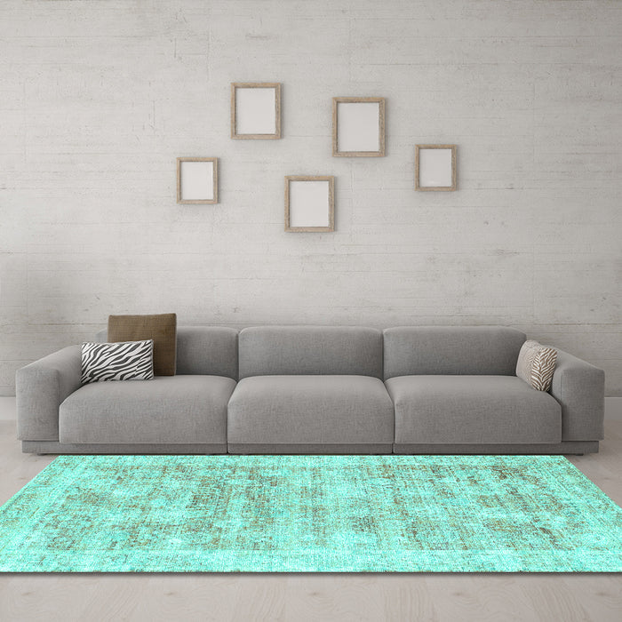 Machine Washable Persian Turquoise Traditional Area Rugs in a Living Room,, wshtr2091turq