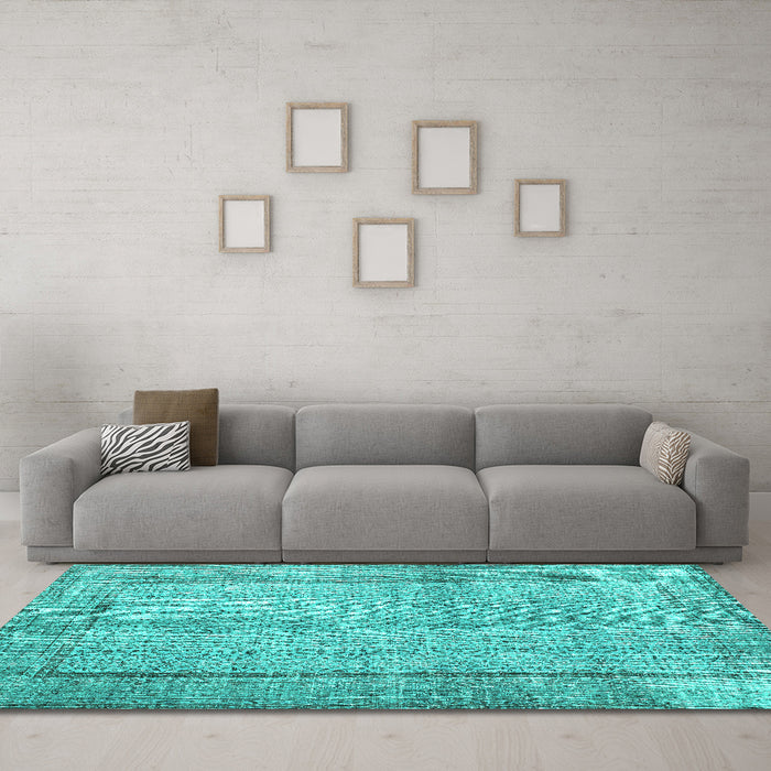 Machine Washable Persian Turquoise Traditional Area Rugs in a Living Room,, wshtr2097turq