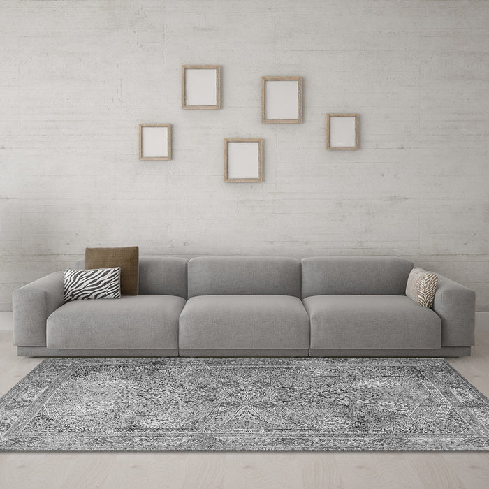 Machine Washable Persian Gray Traditional Rug in a Living Room,, wshtr2099gry