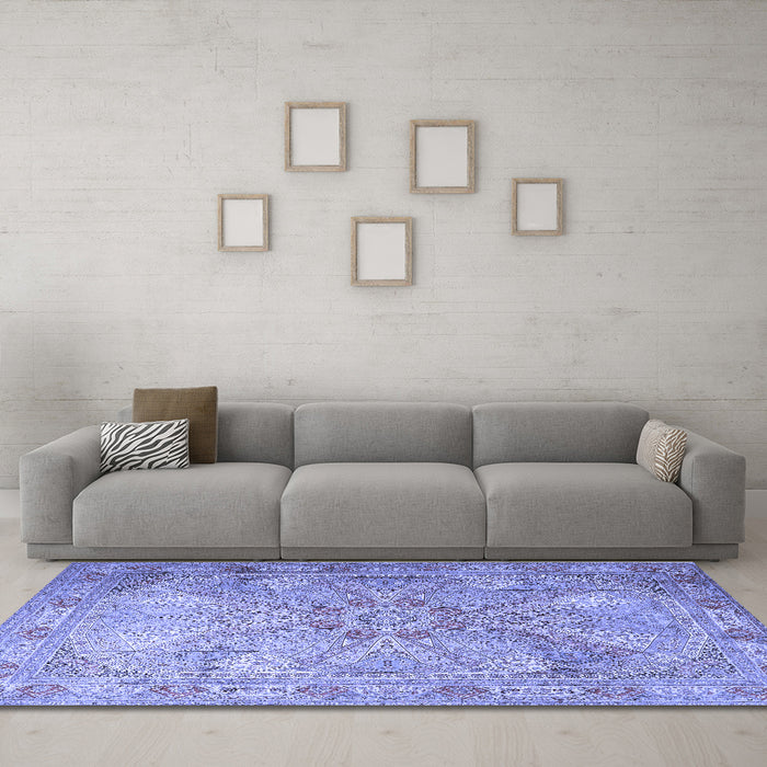 Machine Washable Persian Blue Traditional Rug in a Living Room, wshtr2099blu
