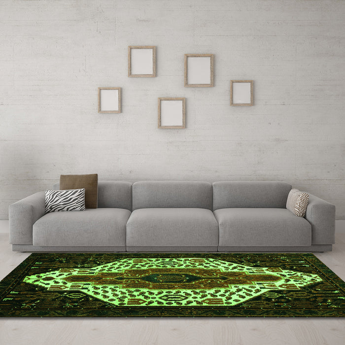 Machine Washable Persian Green Traditional Area Rugs in a Living Room,, wshtr209grn