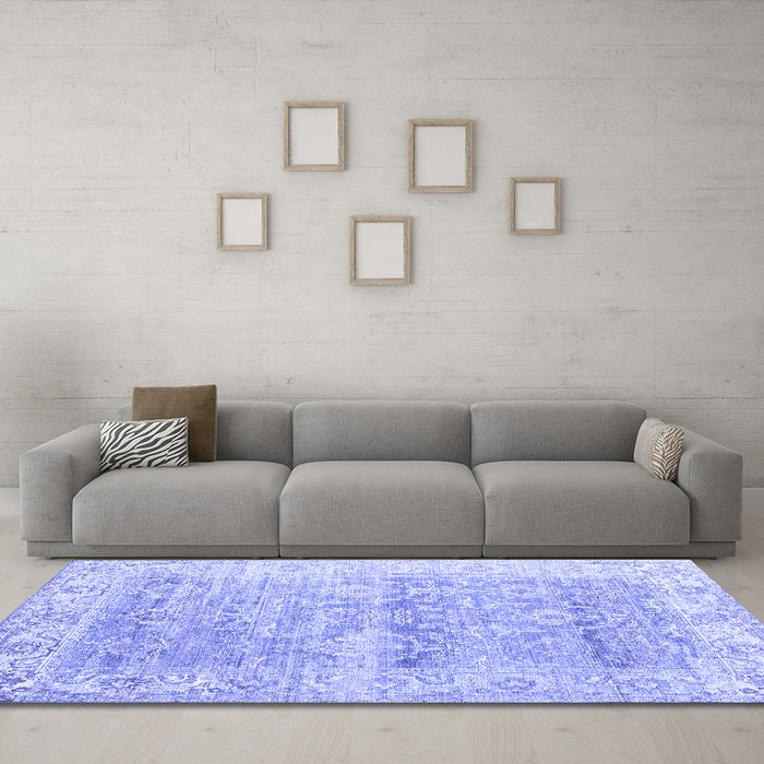 Machine Washable Persian Blue Traditional Rug in a Living Room, wshtr2101blu