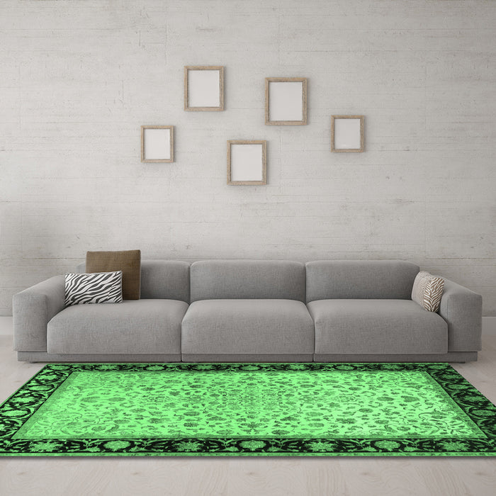 Machine Washable Oriental Emerald Green Traditional Area Rugs in a Living Room,, wshtr2102emgrn