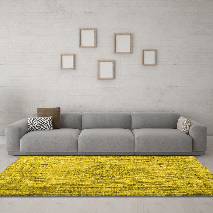 Machine Washable Persian Yellow Traditional Rug in a Living Room, wshtr2103yw