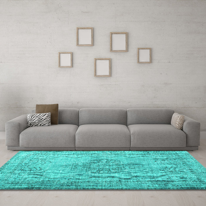 Machine Washable Persian Turquoise Traditional Area Rugs in a Living Room,, wshtr2103turq