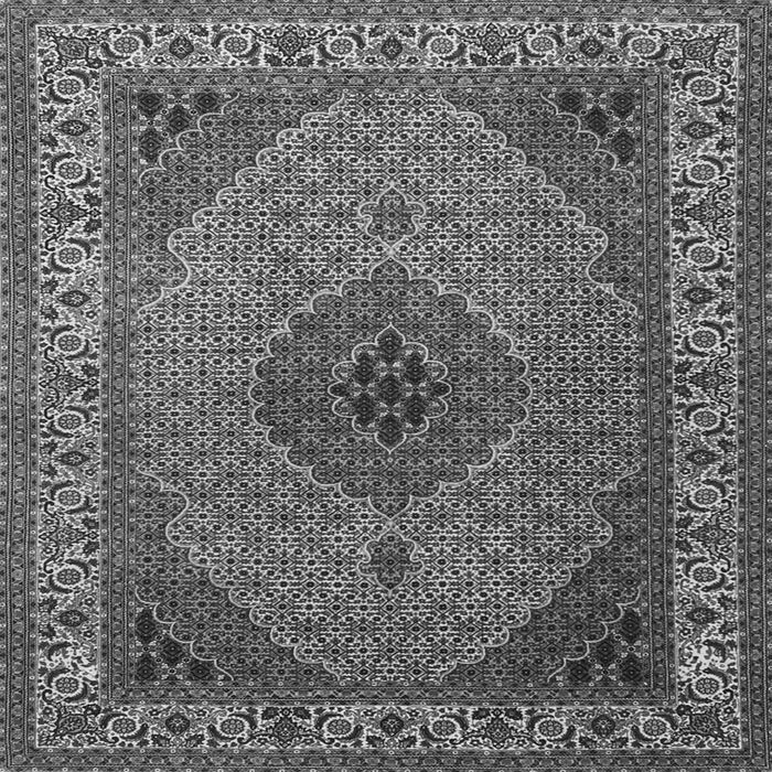 Serging Thickness of Medallion Gray Traditional Rug, tr2108gry