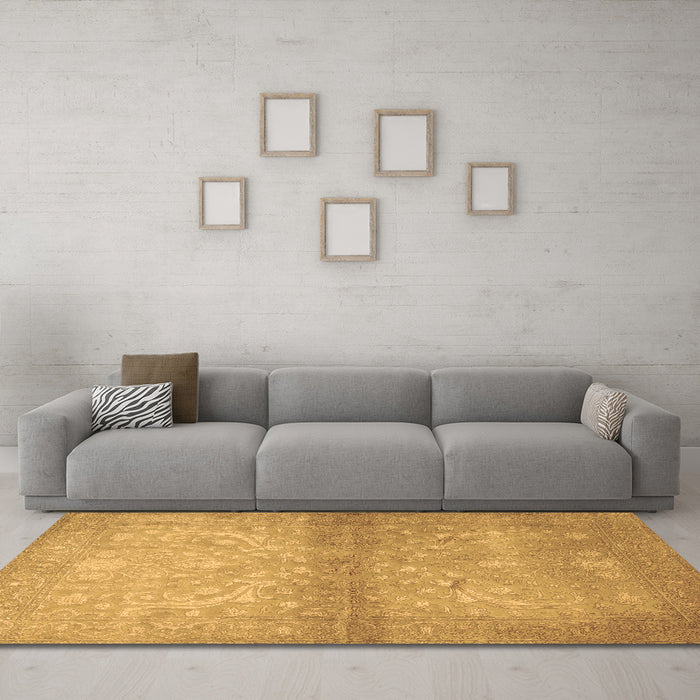 Machine Washable Persian Brown Traditional Rug in a Living Room,, wshtr2112brn