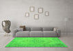 Machine Washable Persian Green Traditional Area Rugs in a Living Room,, wshtr2113grn