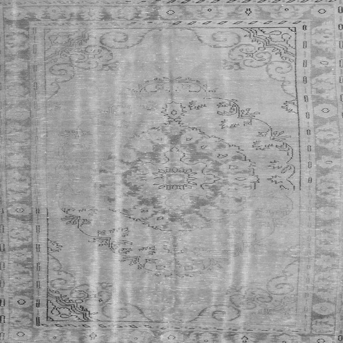 Round Machine Washable Persian Gray Traditional Rug, wshtr2113gry