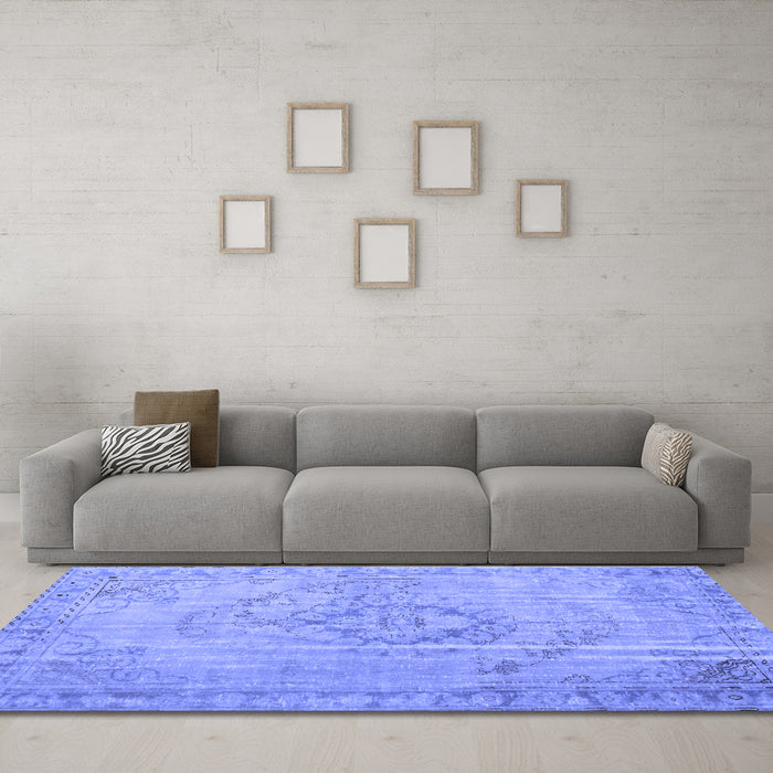 Machine Washable Persian Blue Traditional Rug in a Living Room, wshtr2113blu