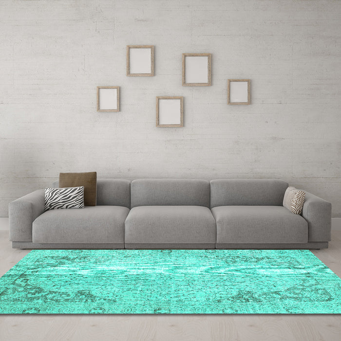 Machine Washable Persian Turquoise Traditional Area Rugs in a Living Room,, wshtr2114turq
