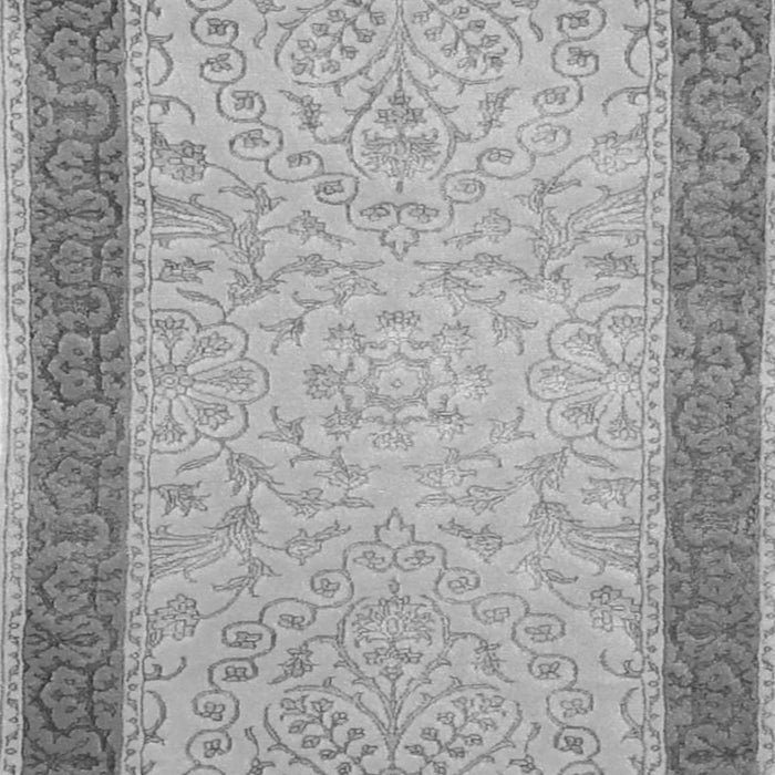 Serging Thickness of Machine Washable Persian Gray Traditional Rug, wshtr2116gry