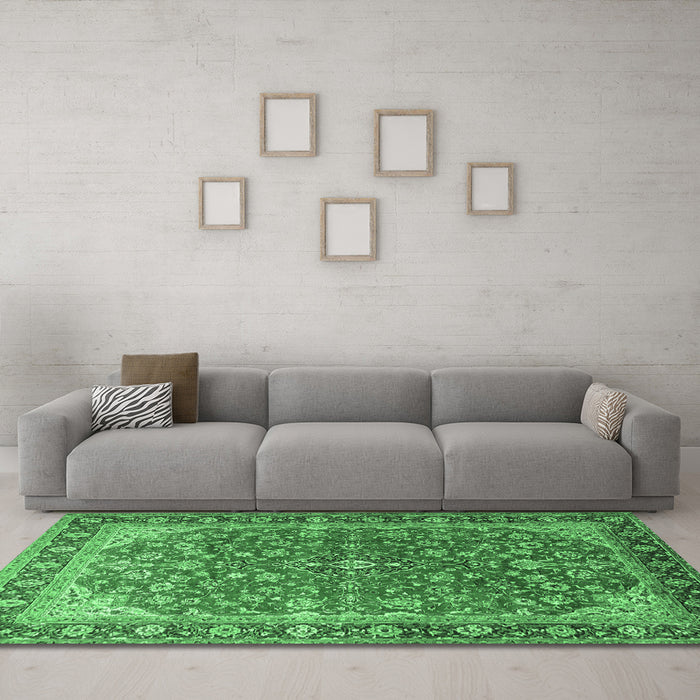 Machine Washable Medallion Emerald Green Traditional Area Rugs in a Living Room,, wshtr2118emgrn