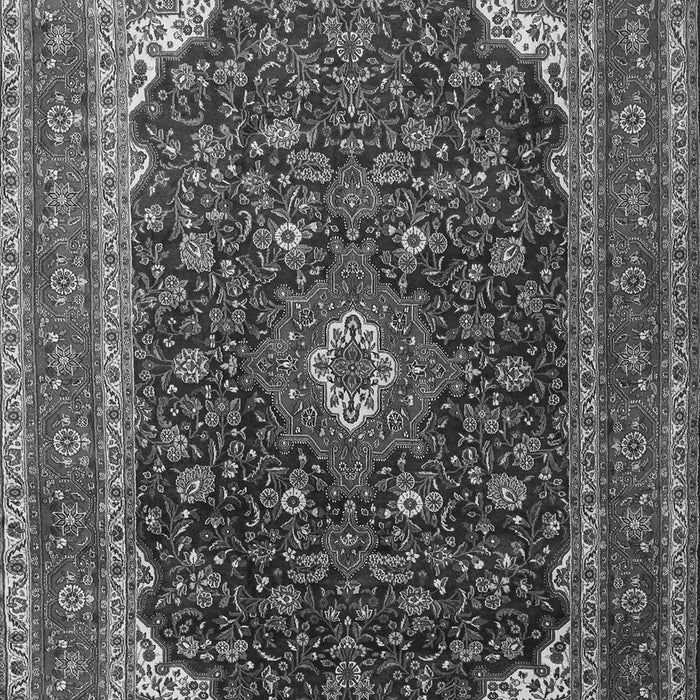 Serging Thickness of Machine Washable Persian Gray Traditional Rug, wshtr2126gry