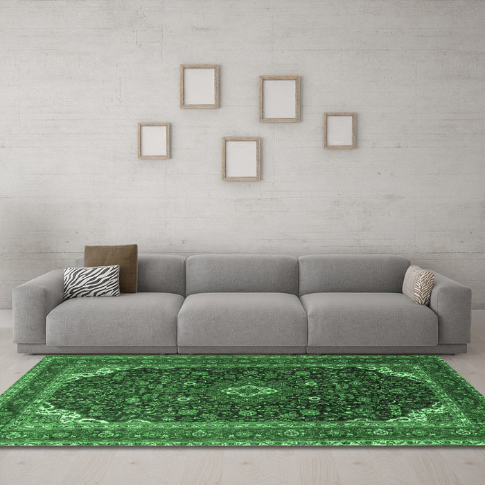 Machine Washable Persian Emerald Green Traditional Area Rugs in a Living Room,, wshtr2126emgrn