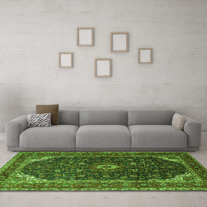 Machine Washable Persian Green Traditional Area Rugs in a Living Room,, wshtr2126grn