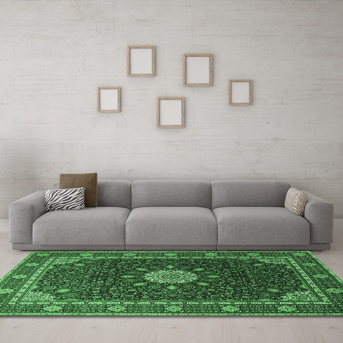 Machine Washable Medallion Emerald Green Traditional Area Rugs in a Living Room,, wshtr2129emgrn