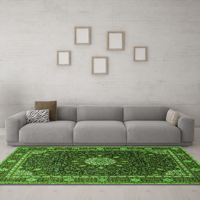 Machine Washable Medallion Green Traditional Area Rugs in a Living Room,, wshtr2129grn