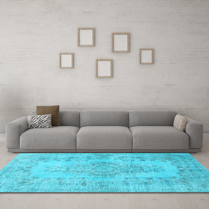 Machine Washable Persian Light Blue Traditional Rug in a Living Room, wshtr2130lblu
