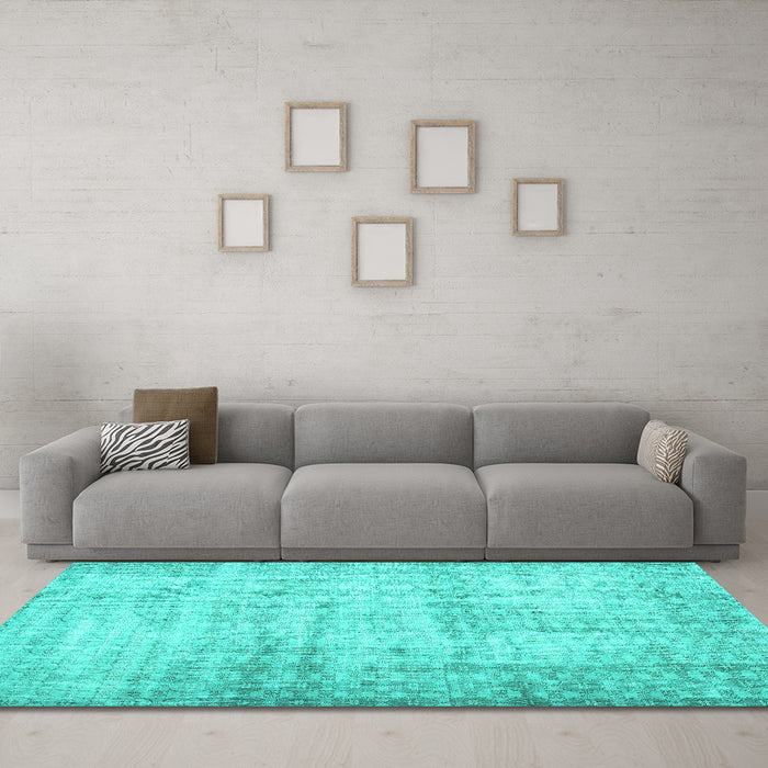 Machine Washable Persian Turquoise Traditional Area Rugs in a Living Room,, wshtr2132turq