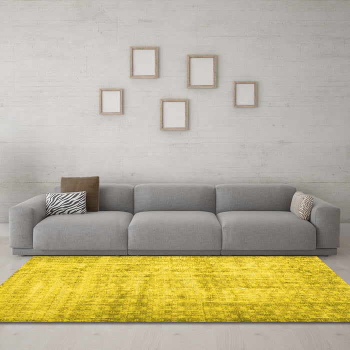 Machine Washable Persian Yellow Traditional Rug in a Living Room, wshtr2132yw